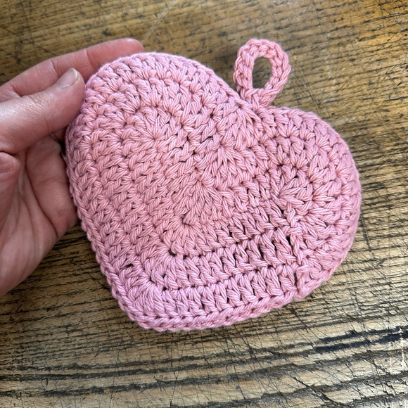 Mini Crocheted Heart Potholders, Kitchen Decor - Picture 2 of 8